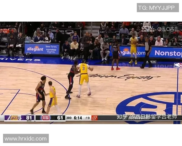 2012年湖人与活塞的激烈对决回顾与赛季精彩瞬间分析