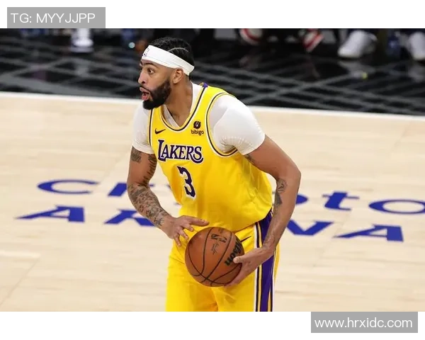 2020年NBA精彩对决雄鹿与湖人巅峰对决回顾与分析